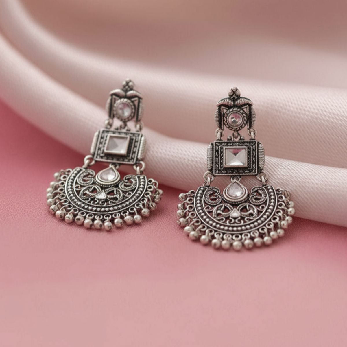 Women's Traditional Silver Oxidized Jhumka Earring...
